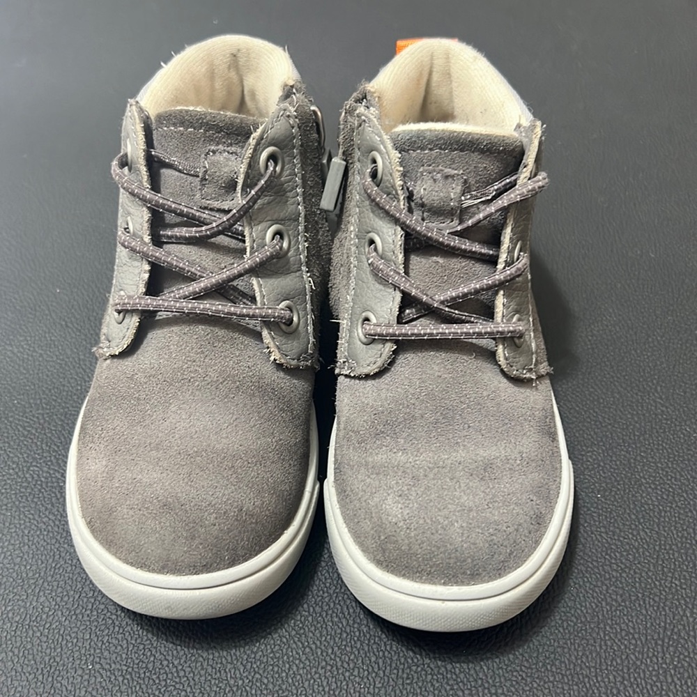 Toddler Ugg boots , warm an comfortable perfect for the winter ❄️